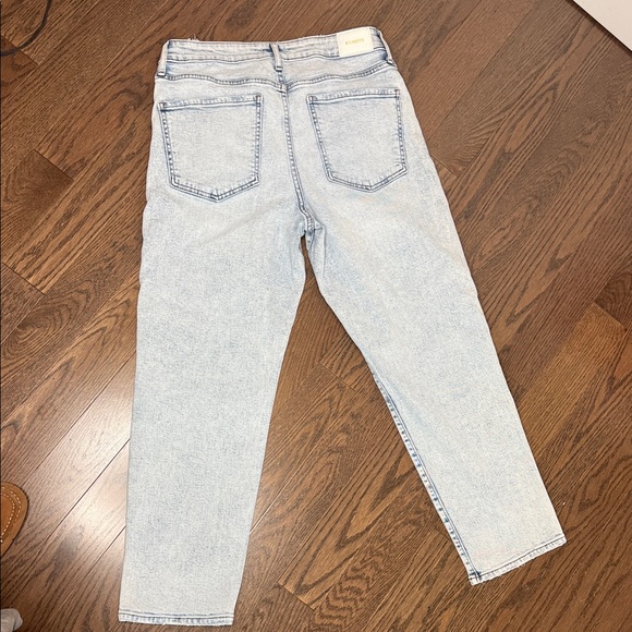 Express Boyfriend Jean Light Wash Women’s Size 10 Midrise - Picture 4 of 5